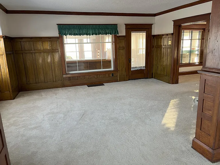664 Dorrance Rd — Photo 9