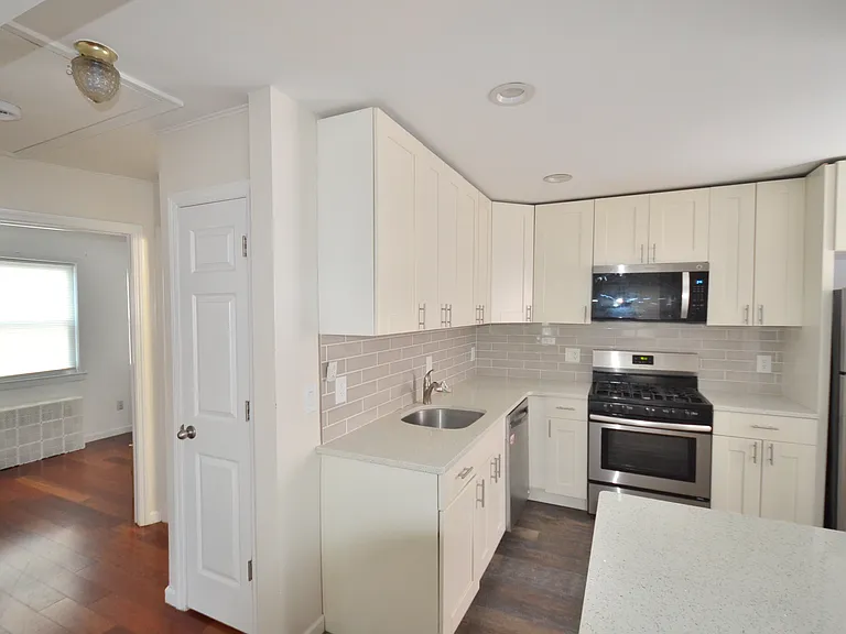 22 Tulip Ct — Photo 3