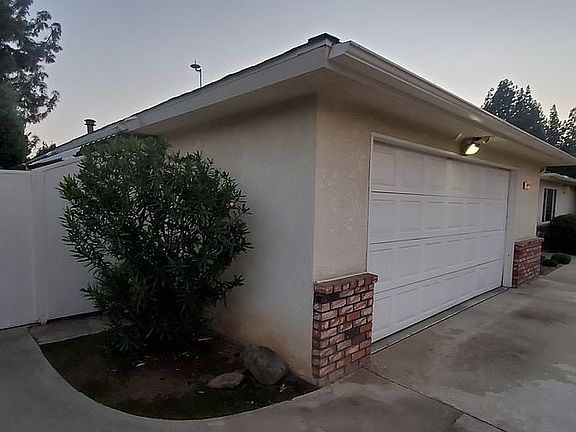 4th image of 3077 W Robinwood Ln