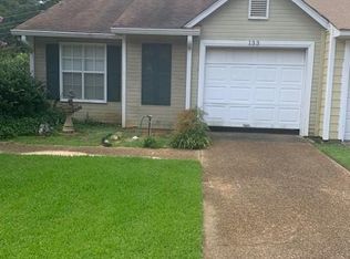 133 Amberwood Dr, Clinton, MS 39056