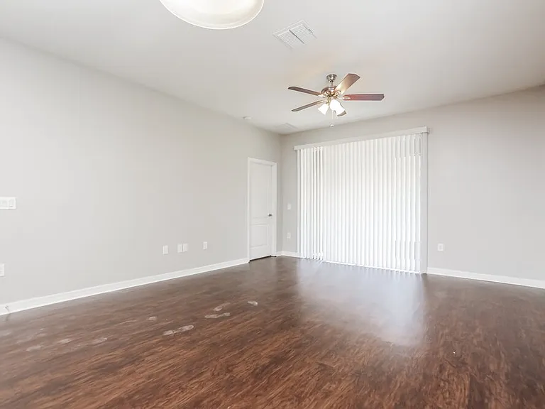 1919 Beardsley Dr — Photo 4