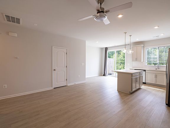 5th image of 516 Rivanna Hill Way #E4