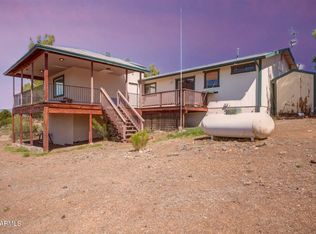 17661 E Bluejay Dr, Mayer, AZ 86333