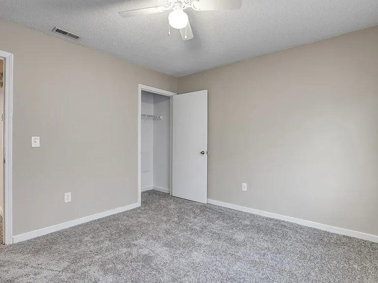 Huntersville Apartment Homes — Photo 6