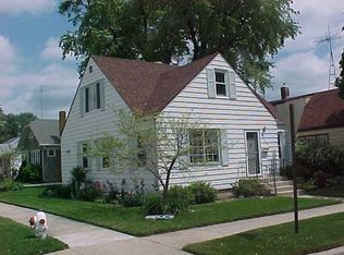 1528 76th St, Kenosha, WI 53143