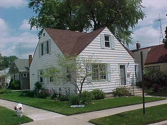 1528 76th St photo 1