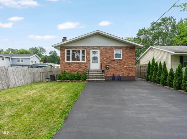 216 Gifford Road, Schenectady, NY 12304