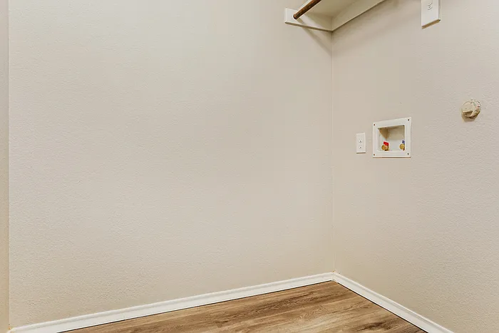 1207 Savannah Ridge Dr — Photo 13