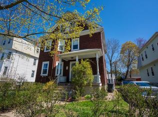 88 Farrington St, Quincy, MA 02170