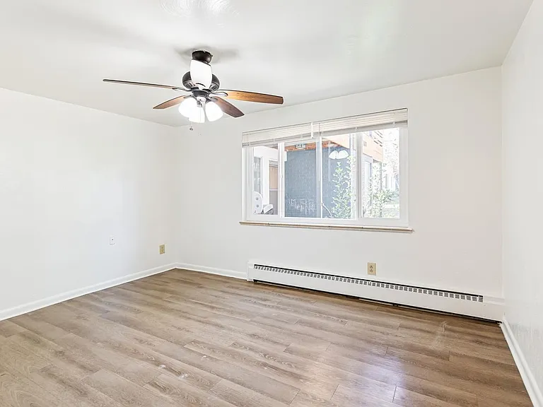 1679 Reed St — Photo 36