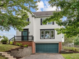 234 Randy Ln, Coraopolis, PA 15108