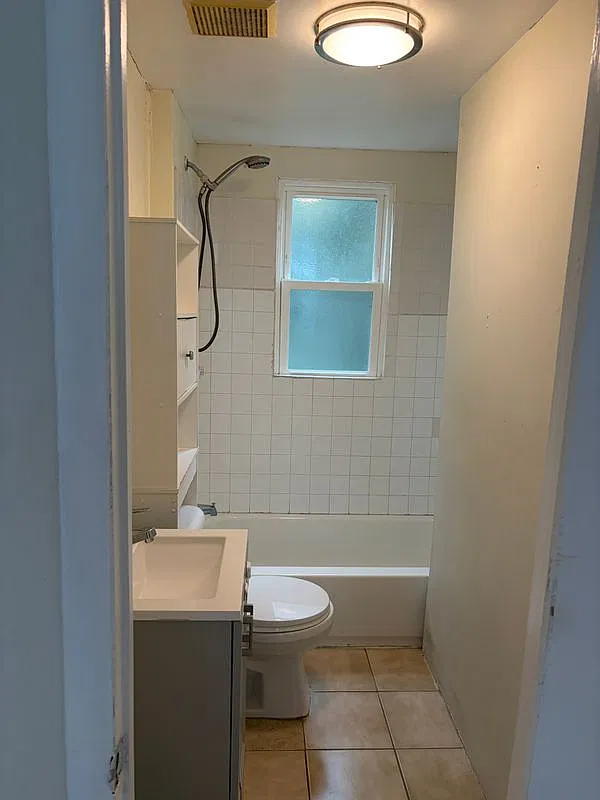 2 bed, 1.0 bath, 100 sqft, $2,300 — Photo 4