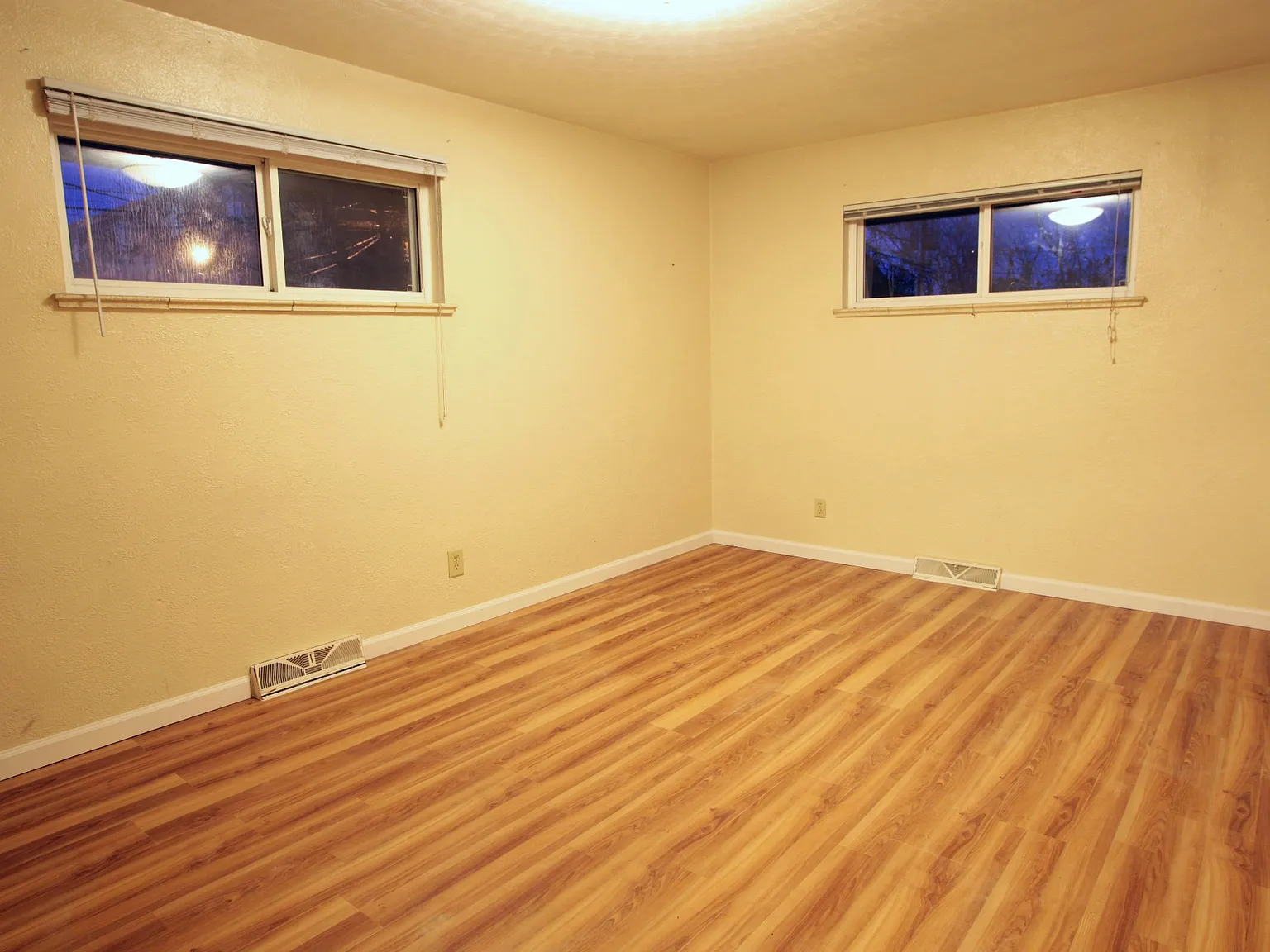 1063 Emporia Street — Photo 3