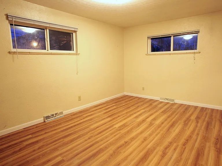 1063 Emporia St — Photo 4