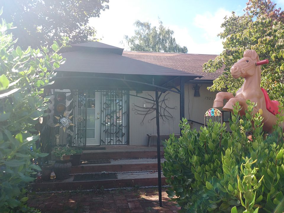 2nd image of 7521 33rd Ave NE
