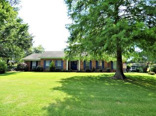 1018 Pope Cir, McComb, MS 39648