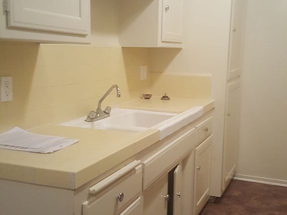 2nd image of 1026 Larch St APT 17