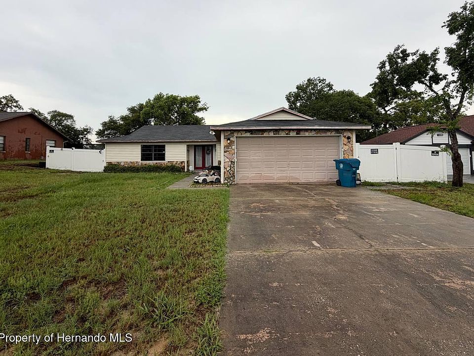 1st image of 5485 Roble Ave
