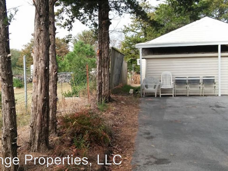 2nd image of 3018 Woodcrest Way