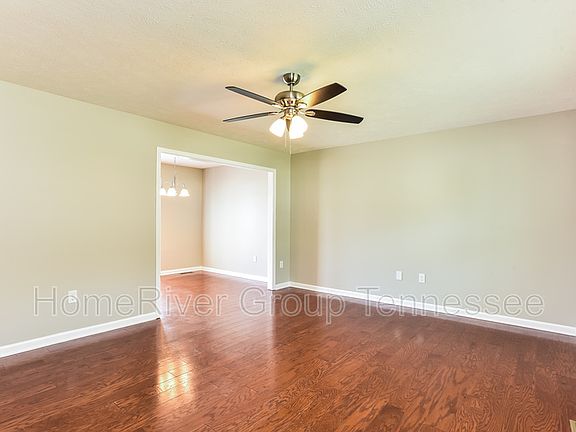 4th image of 2829 Painted Pony Dr