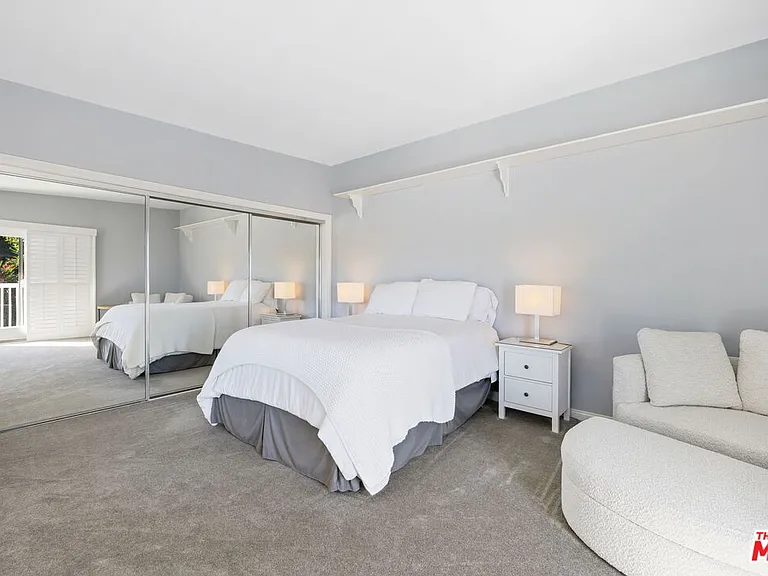11215 W Sunset Blvd — Photo 48