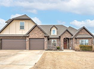 756 Tuscan Sun Ln, Springdale, AR 72762