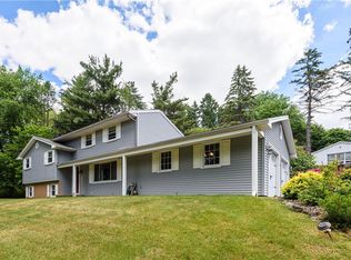 9 Little Spring Run, Fairport, NY 14450