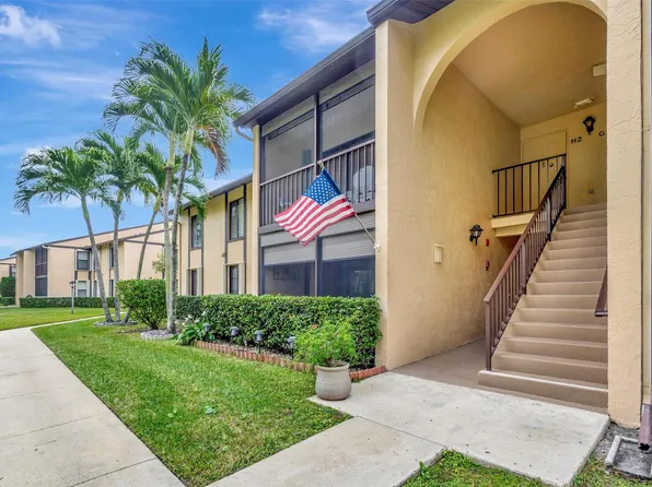 820 Sky Pine Way #H2, Greenacres, FL 33415