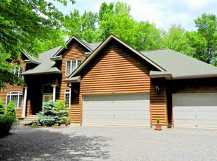 160 Crocketts Crst, Pocono Pines, PA
