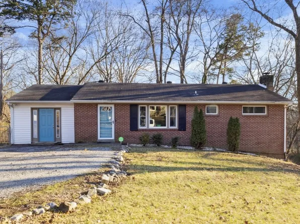 949 Norman Dr, Clarksville, TN 37040