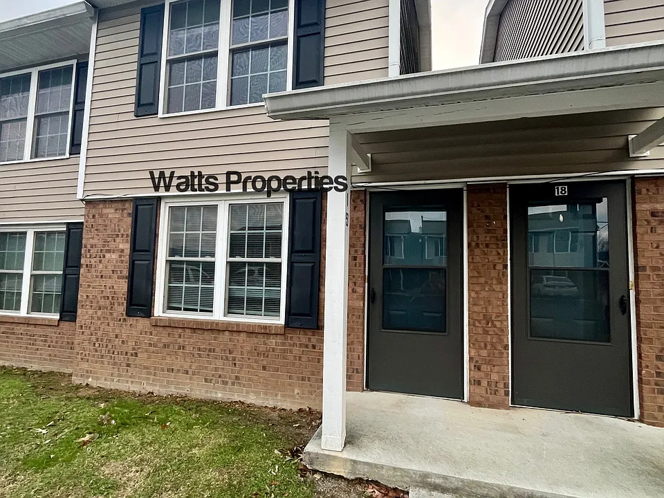 11559 S Main St #19