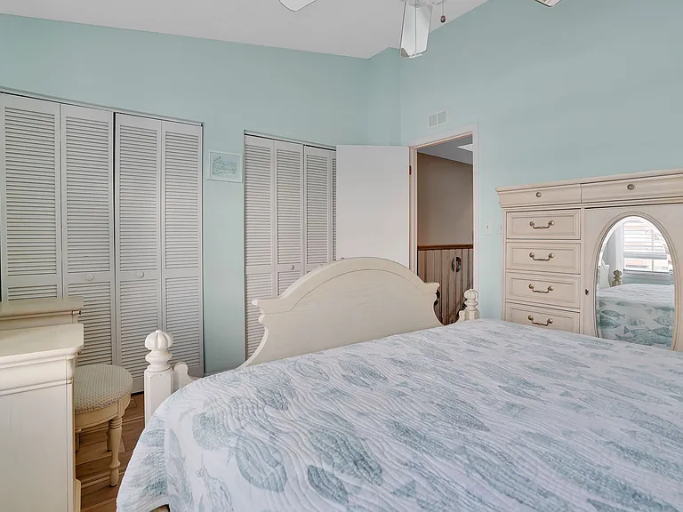 17960 Gulf Blvd — Photo 21