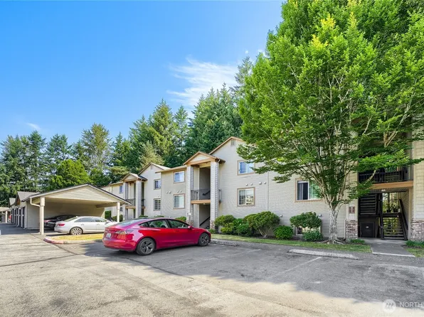 25025 SE Klahanie Boulevard #B202, Sammamish, WA 98029