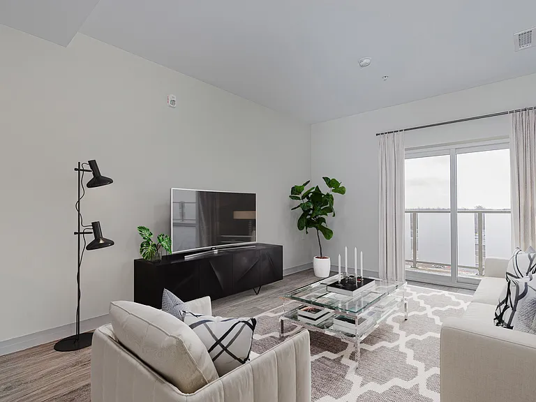 160 Lancaster Dr — Photo 16