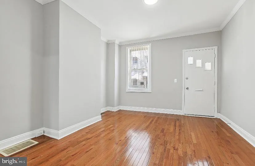 2 bed, 820 sqft, $1,500 — Photo 2