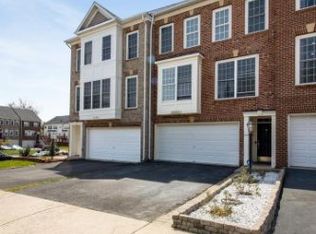 17503 Victoria Falls Dr, Dumfries, VA