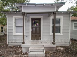 932 Poinsettia St, San Antonio, TX 78202