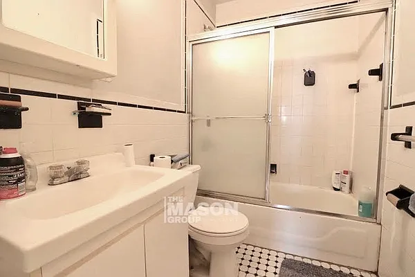 Rented by Mason Group LLC | media 16
