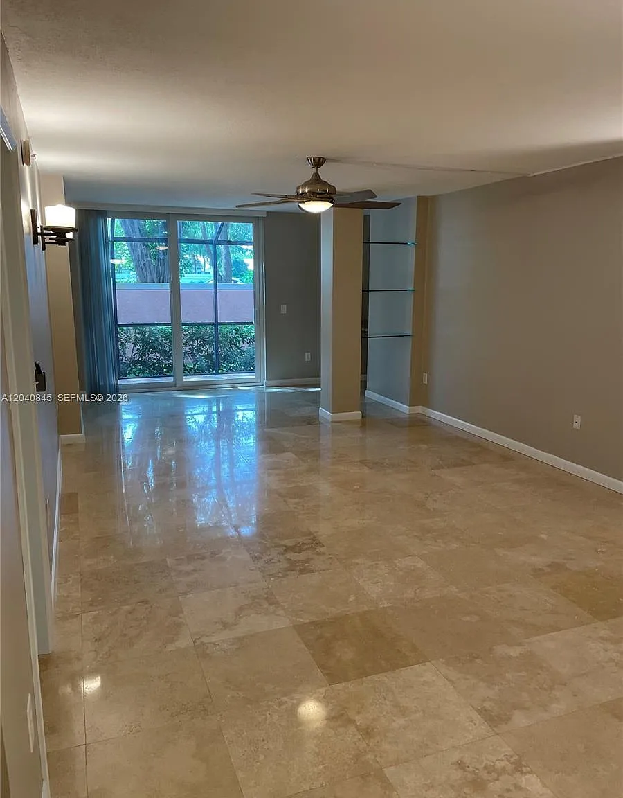 Bocar Condo — Photo 3