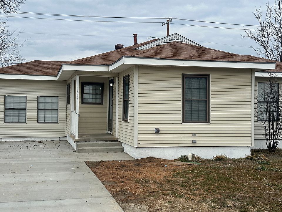 1st image of 1613 SE 18th St
