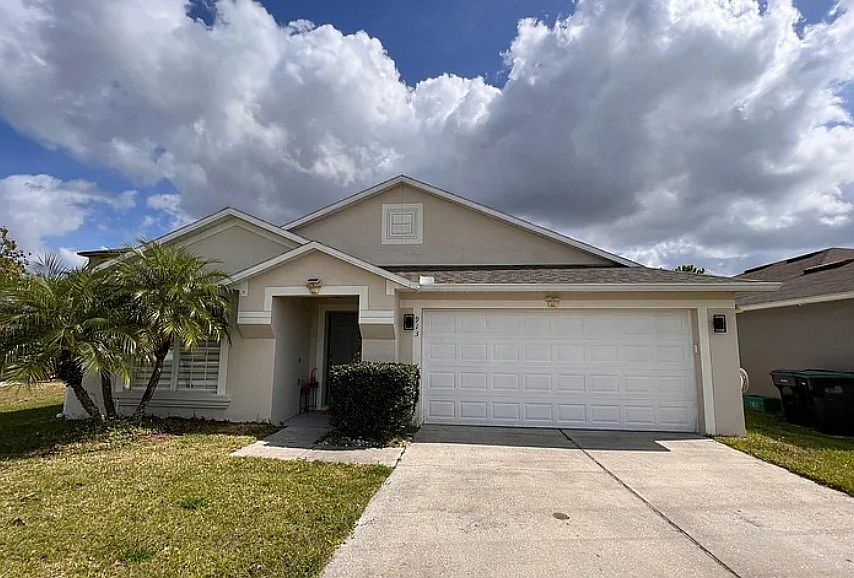 1st image of 913 Battery Pointe Dr