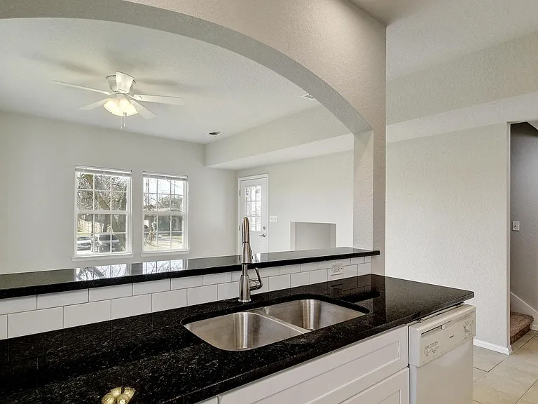 2206 Pennsylvania Ave #A — Photo 10