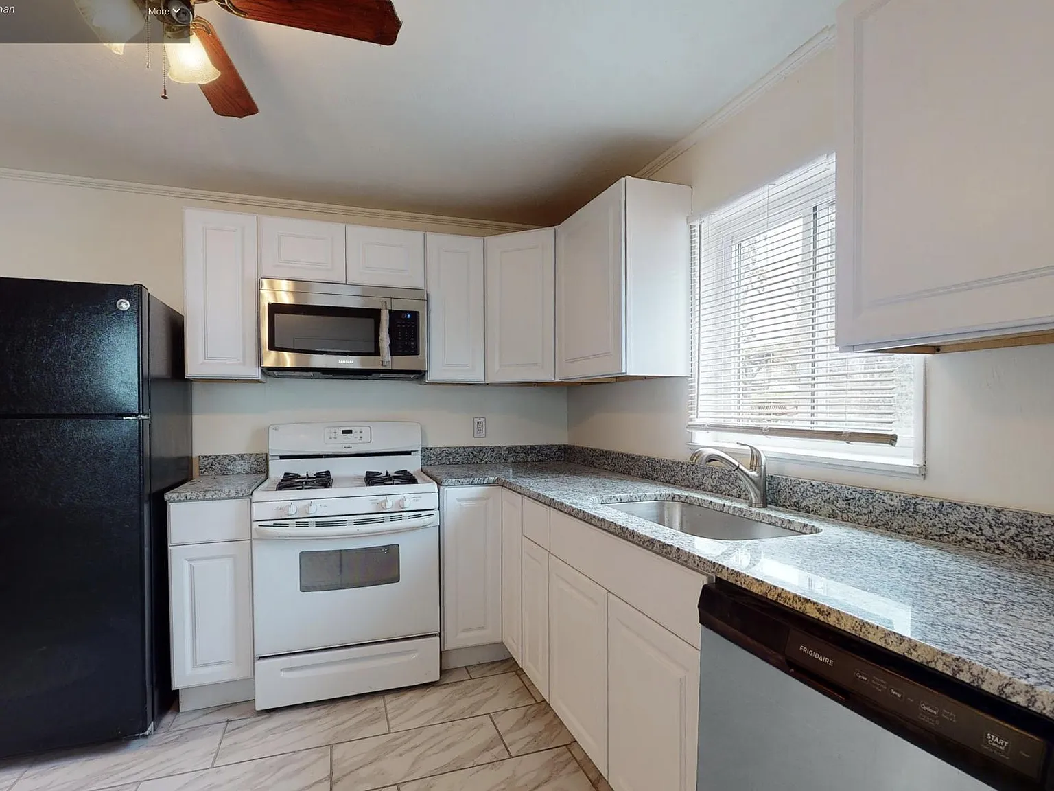 7 Terrace Ave — Photo 3