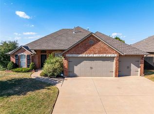2033 Napa Valley Rd, Edmond, OK 73013