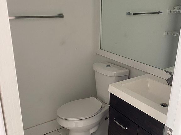 4th image of 680 W Park Dr APT 101