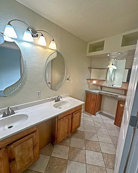 8707 Glen Blf — Photo 15