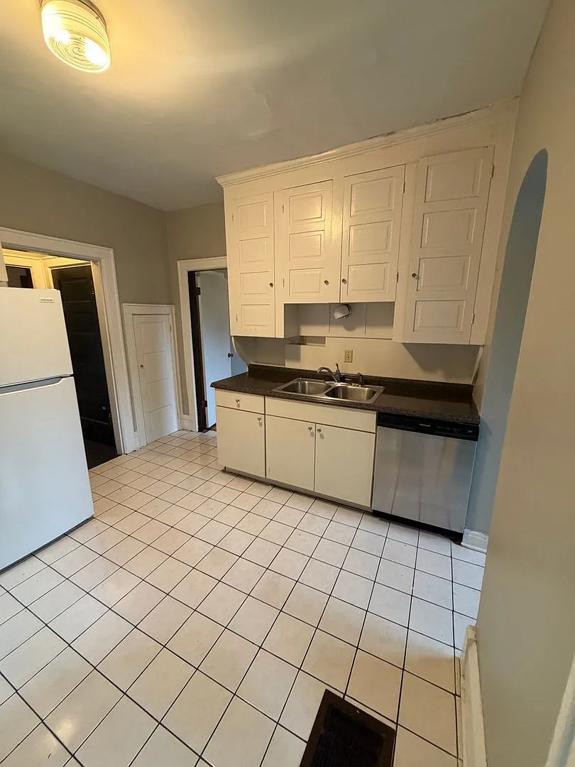 Central Campus OSU Single Family House. Fantastic Location — Photo 3