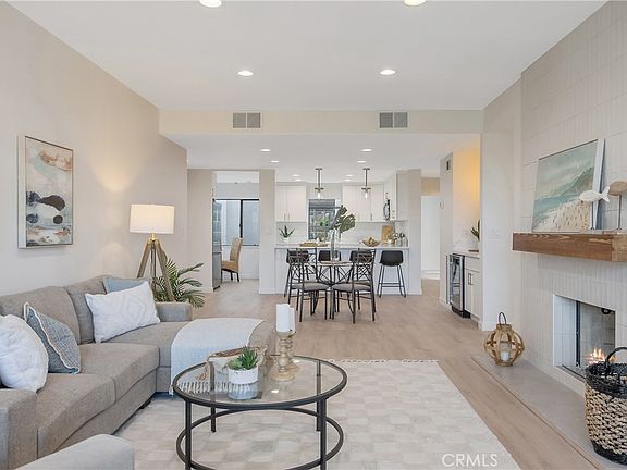 4th image of 4600 Via Dolce APT 206