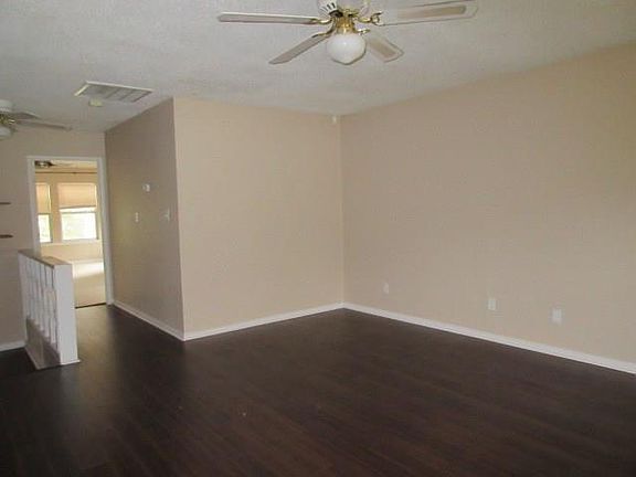 5th image of 11303 Lakeside Dr
