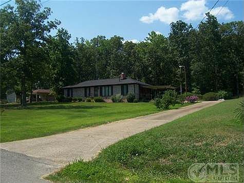 2nd image of 735 Arrowhead Dr